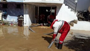 امداد رسانی به 400 نفر در مناطق سیلابی کرمان