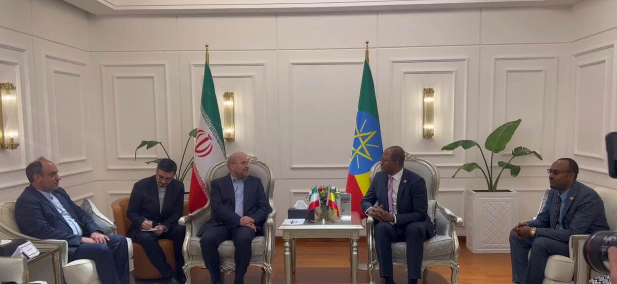 ورود رئیس مجلس شورای اسلامی به آدیس آبابا ورود رئیس مجلس شورای اسلامی به آدیس آبابا