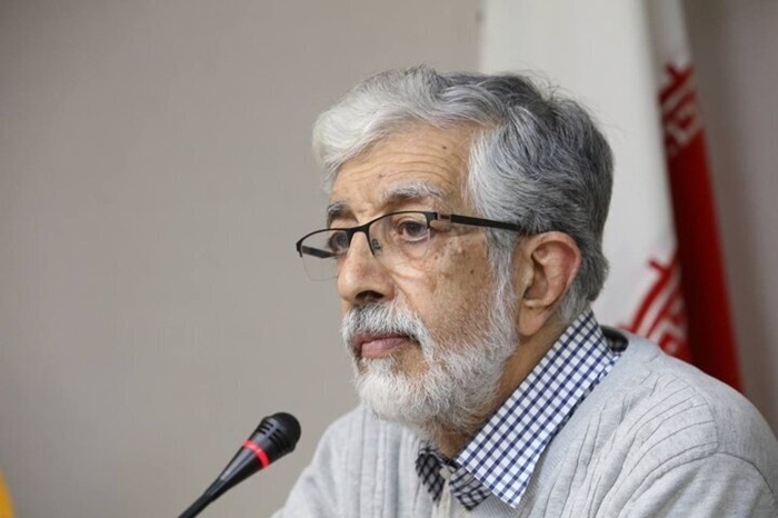 ***شعر خاقانی مانند بنایی باستانی و باشکوه می درخشد