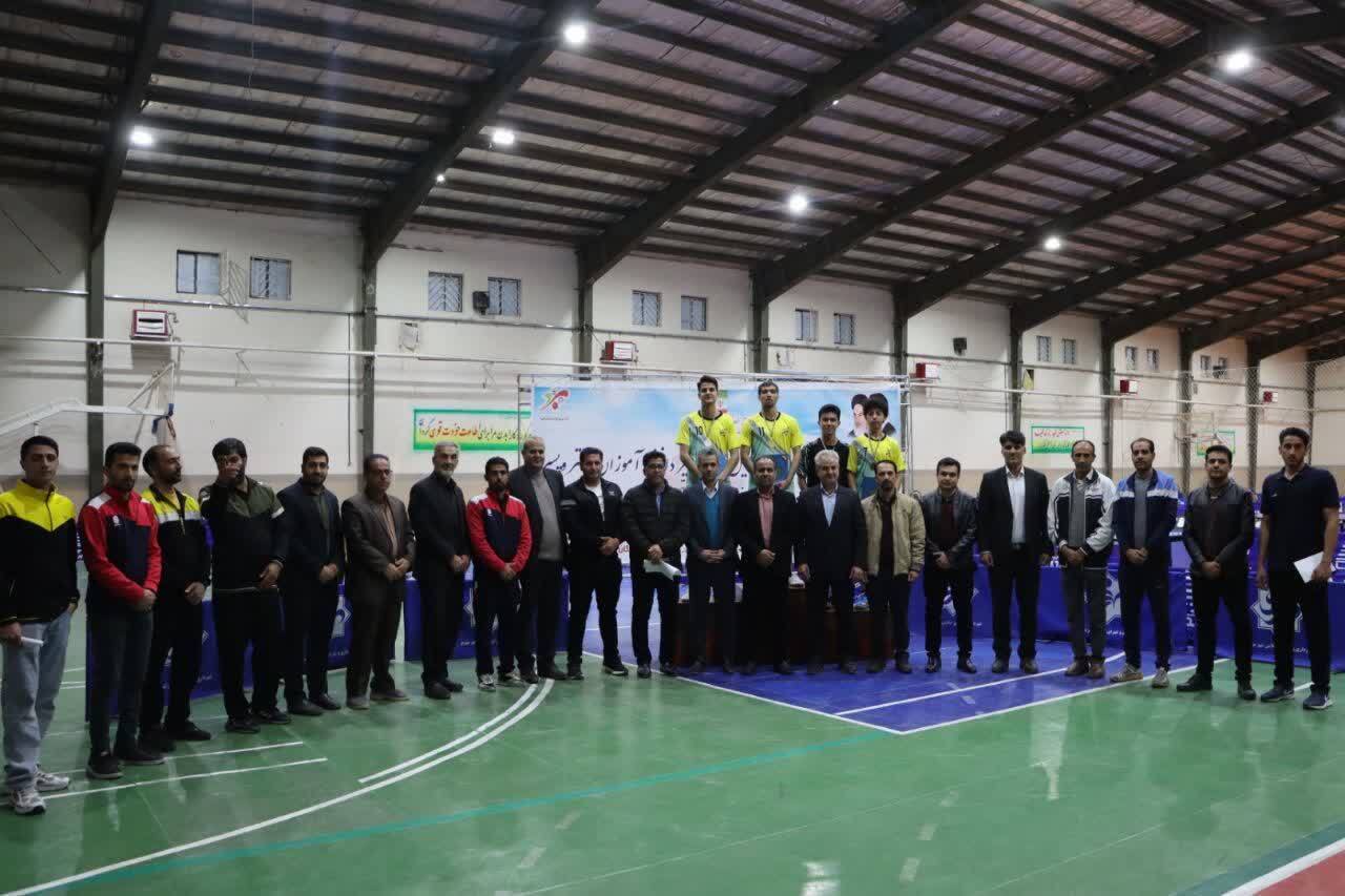 برگزاری مسابقات تنیس روی میز در مهریز برگزاری مسابقات تنیس روی میز در مهریز