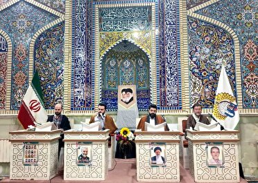 جزء خوانی قرآن کریم در بهار قرآن در حرم سید جلاالدین اشرف (ع)