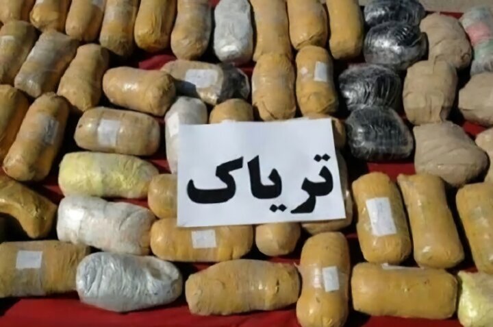 توقیف وانت پراید حامل ۴۸ کیلوگرم تریاک در شیراز توقیف وانت پراید حامل ۴۸ کیلوگرم تریاک در شیراز
