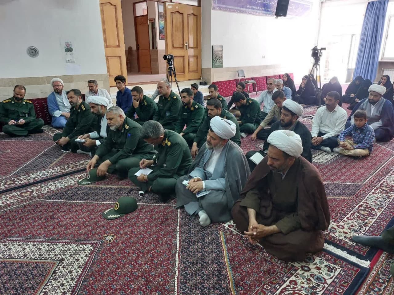 انقلاب اسلامی انفجار نور در تاریکی تاریخ انقلاب اسلامی انفجار نور در تاریکی تاریخ