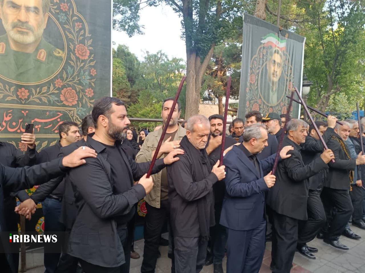 حضور رئیس جمهور در مراسم عزاداری حسینی تبریز