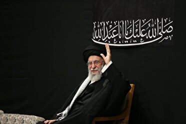 شور و اشتیاق گیلانیان از حضور رهبری در مراسم عزاداری شب عاشورا در حسینیه امام خمینی رحمت الله علیه