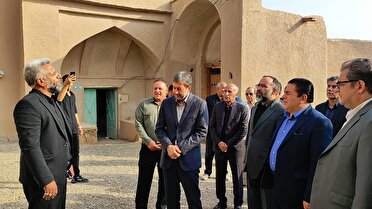 سفر استاندار به هرند