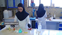 کاریشو با جوانان نخبه در حوزه فعالیت های آزمایشگاهی