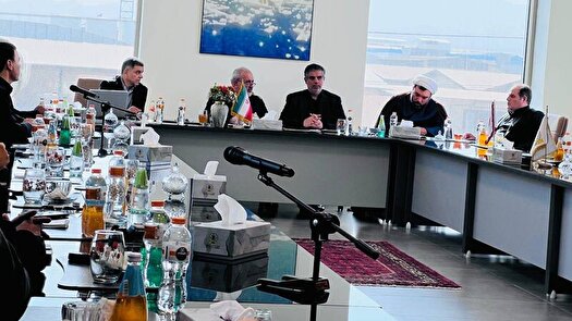 سرمایه گذاری در صنعت آب و برق باید جذاب شود
