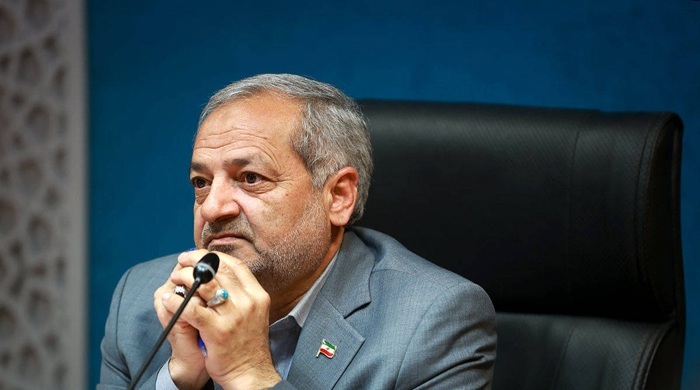 تأکید وزیر آموزشوپرورش بر جایگاه منحصر به فرد «دانشجومعلمان» تأکید وزیر آموزشوپرورش بر جایگاه منحصر به فرد «دانشجومعلمان»