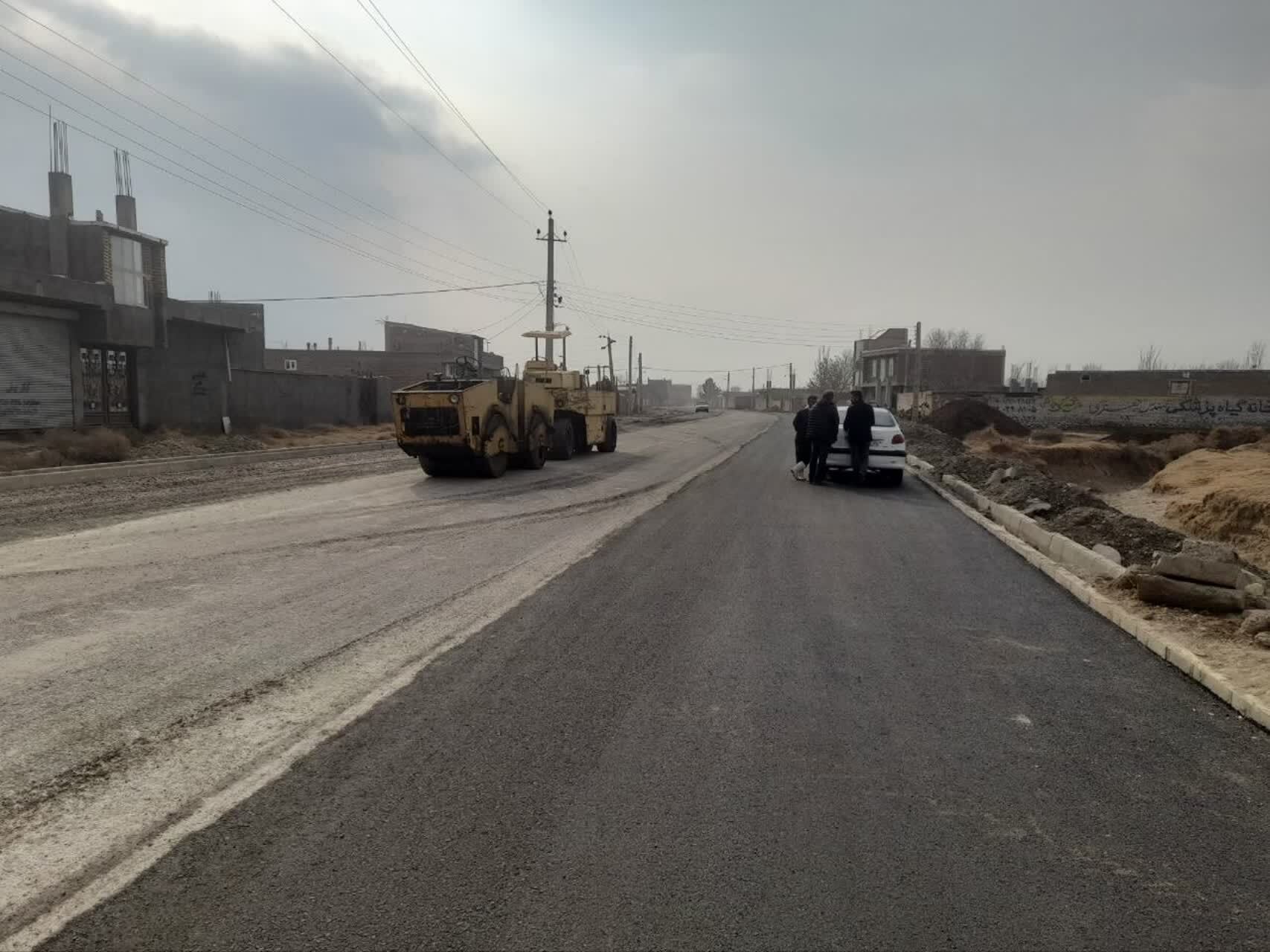 آسفالتریزی معابر روستای مرادخانلو در چهار برج آسفالتریزی معابر روستای مرادخانلو در چهار برج