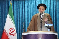 امام جمعه شهرکرد: جمعیت ملت ایران به واسطه زاد و ولد در حال آسیب دیدن است