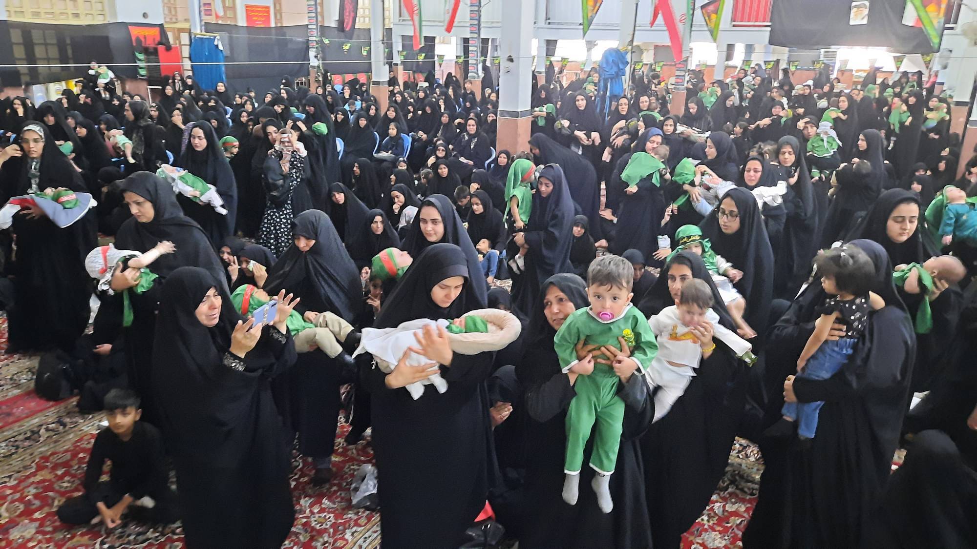 جلوههایی از آئین شیرخوارگان حسینی در شهرستانهای خراسان رضوی جلوههایی از آئین شیرخوارگان حسینی در شهرستانهای خراسان رضوی