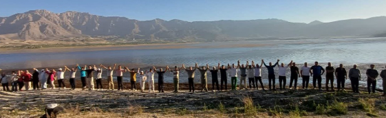زنجیره انسانی ورزشکاران کشور در تالاب بینالمللی چغاخور زنجیره انسانی ورزشکاران کشور در تالاب بینالمللی چغاخور