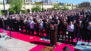 شکوه بندگی در نماز عید قربان زنجان